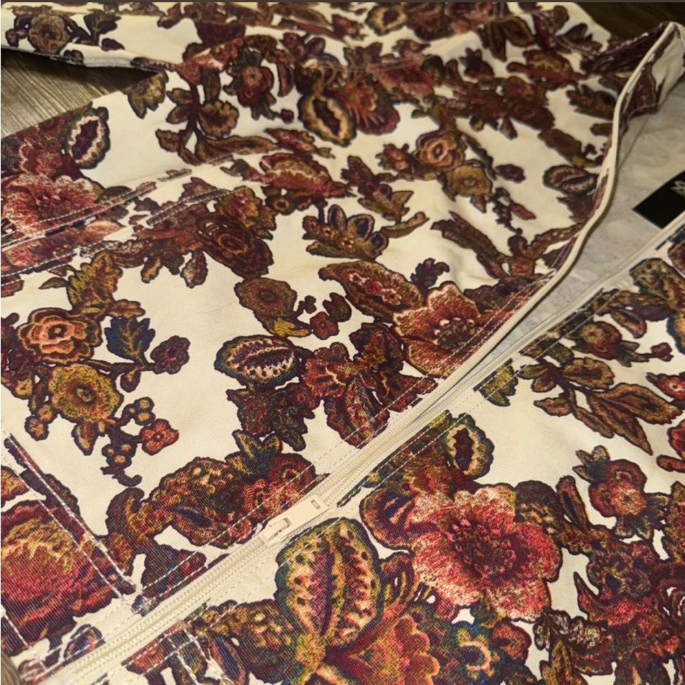 Fresh Multicolor Floral Jacket - Picture 2 of 7
